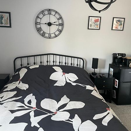 Cosy Home From Home With Private Bathroom - Free Parking Кардифф Экстерьер фото